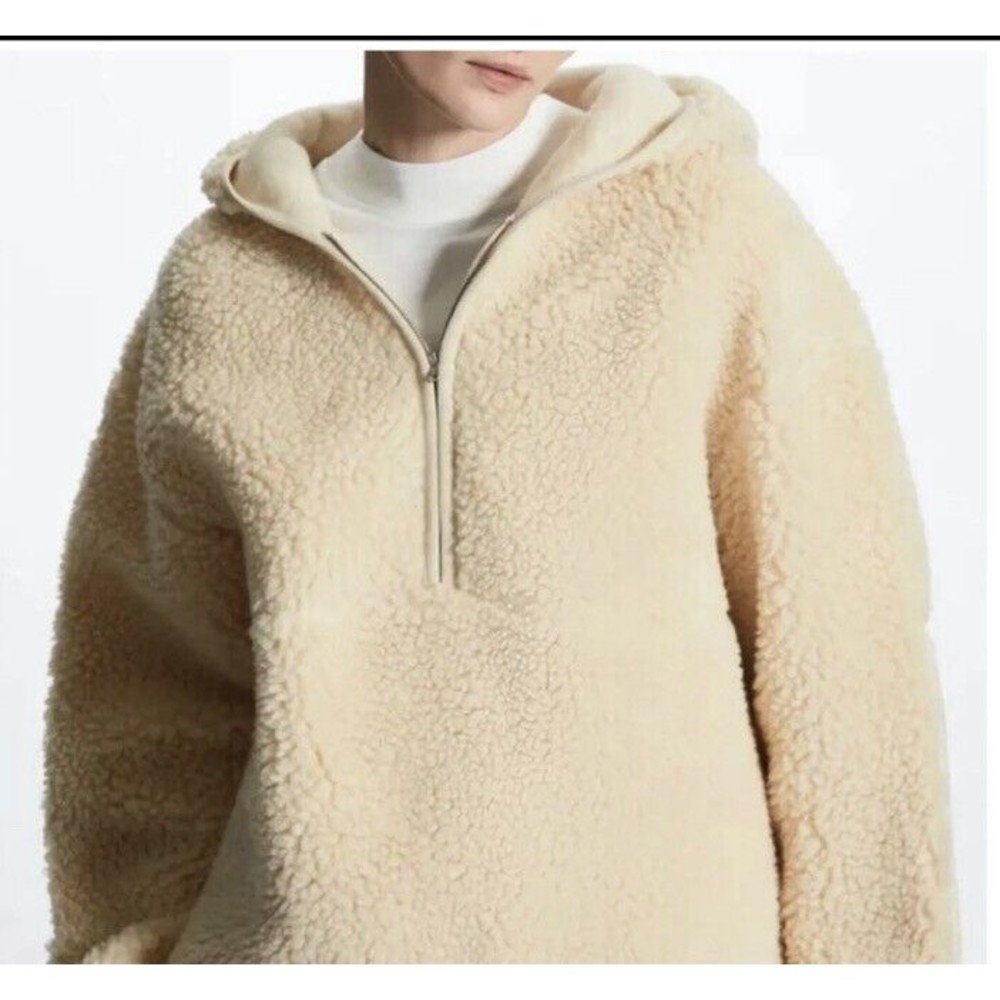 COS Cream Sherpa Hoodie Sweatshirt Size M Beige Fluffy Sweater Oversized Cozy
